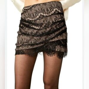 Free People Zoey Lace Mini Skirt ( New with tag )